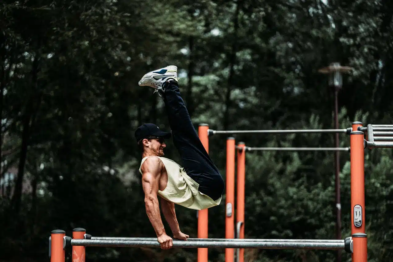 Treino Híbrido 30 Min: Corrida e Calistenia Rápido