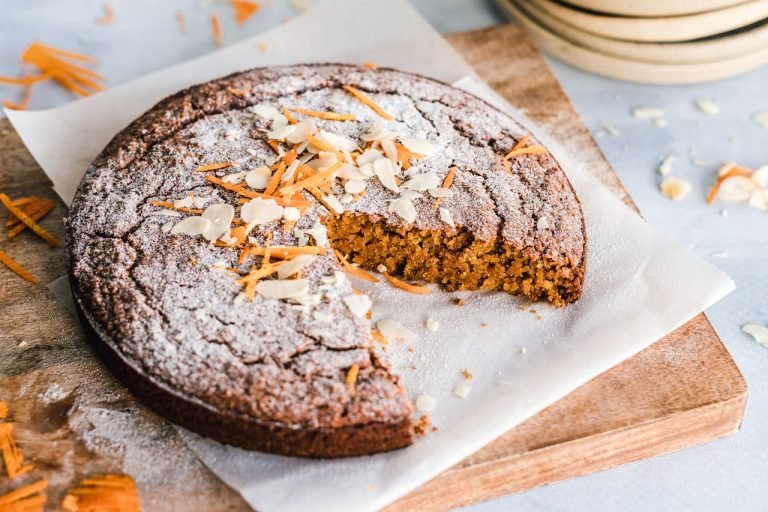 Bolo de Cenoura Fit com Aveia: Nutritivo e Delicioso